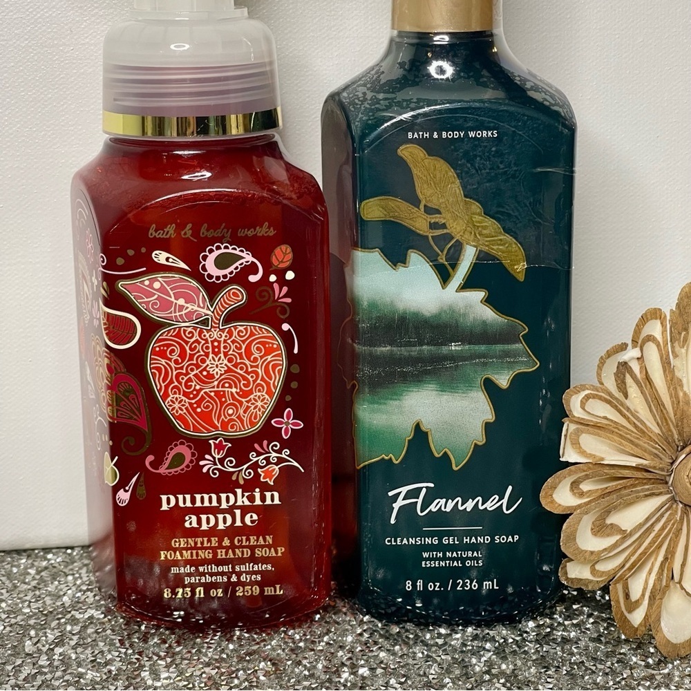 Bath & Body Works Hand Soap Pumpkin Apple & Flannel Fall Scent NWT - Picture 2 of 3